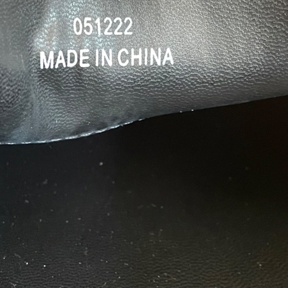 ASOS Design Men’s Navy Loafer - Picture 3 of 11